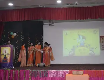 ब्रज वंदना स्वतंत्रता से संबंधित डांस प्रस्तुति एवं फैंसी ड्रेस कंपटीशन